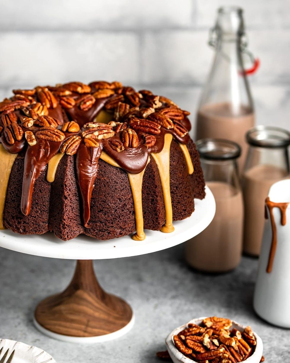 Chocolate Turtle Cake