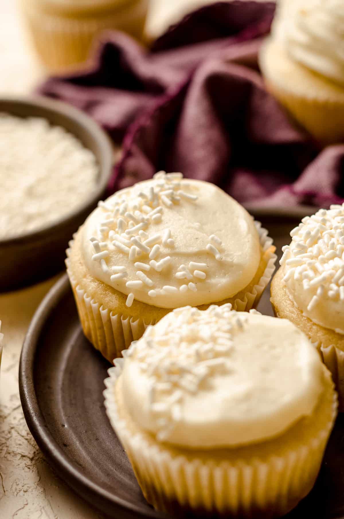 VANILLA BEAN CUPCAKES