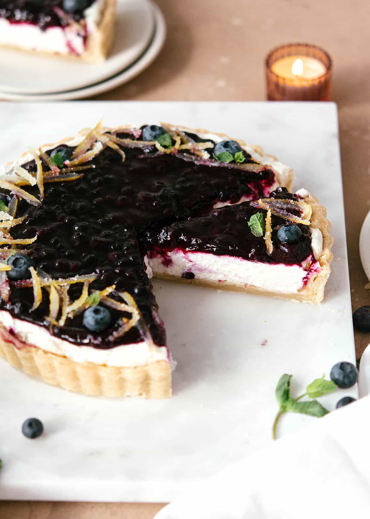 Blueberry mascarpone cream pie