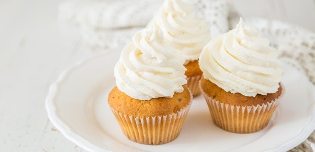 perfect classic vanilla cupcakes