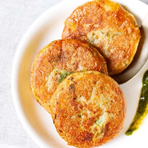 Aloo Tikki Recipe (Indian Potato Patties)