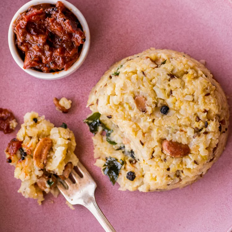 Cauliflower Ven Pongal with Tomato Chutney