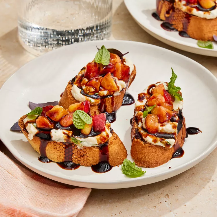 Forget Tomatoes This Peach Bruschetta Is a Must-Have App for Summer