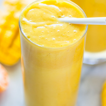 HEALTHY MANGO ORANGE BANANA SUNRISE SMOOTHIE