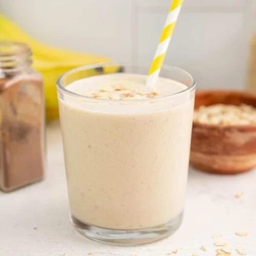 PEANUT BUTTER BANANA SMOOTHIE