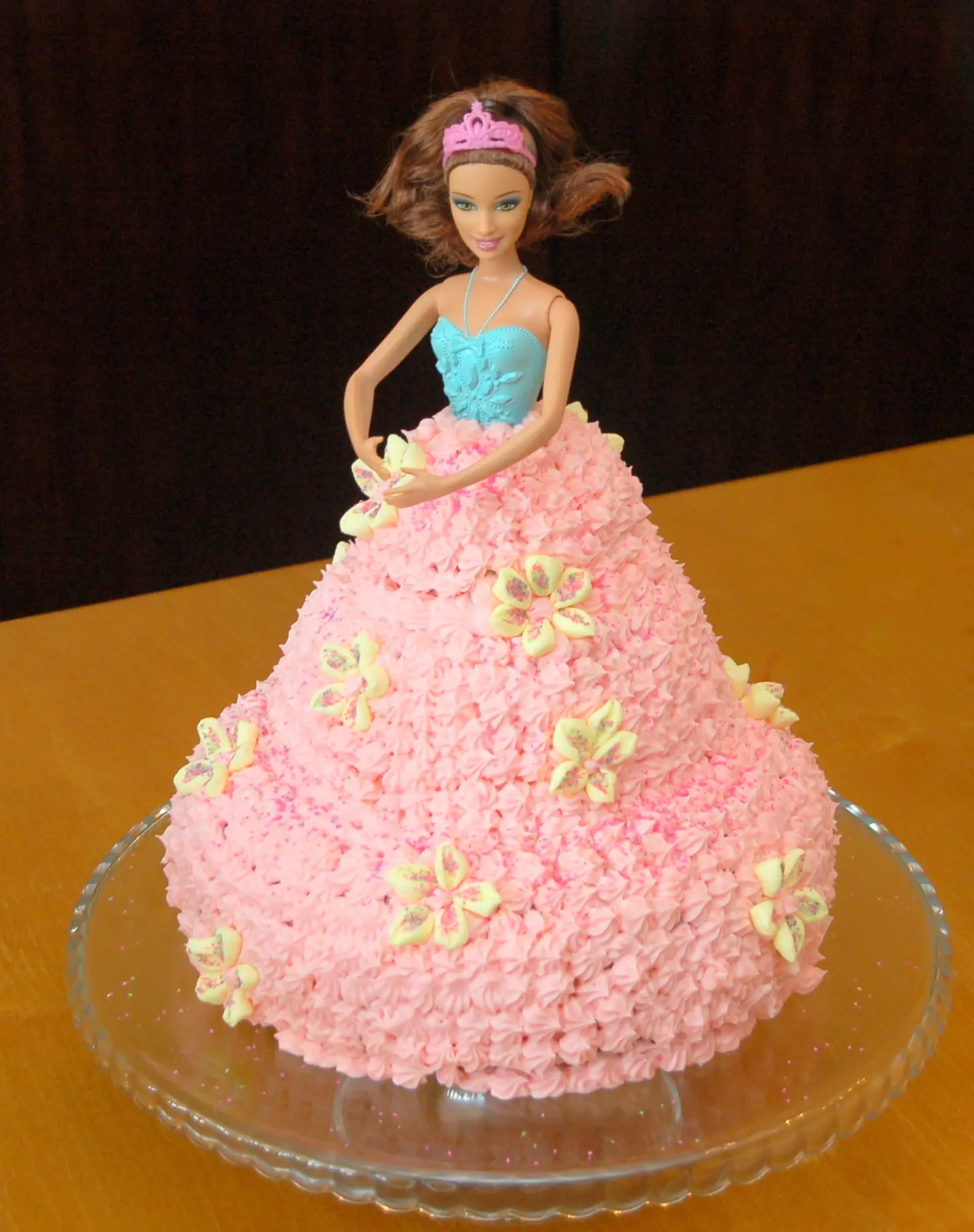 Last-minute Barbie cake