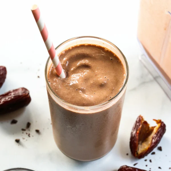 Chocolate Date Smoothie