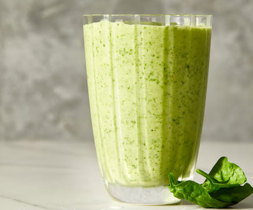 Green Pineapple Coconut Smoothie