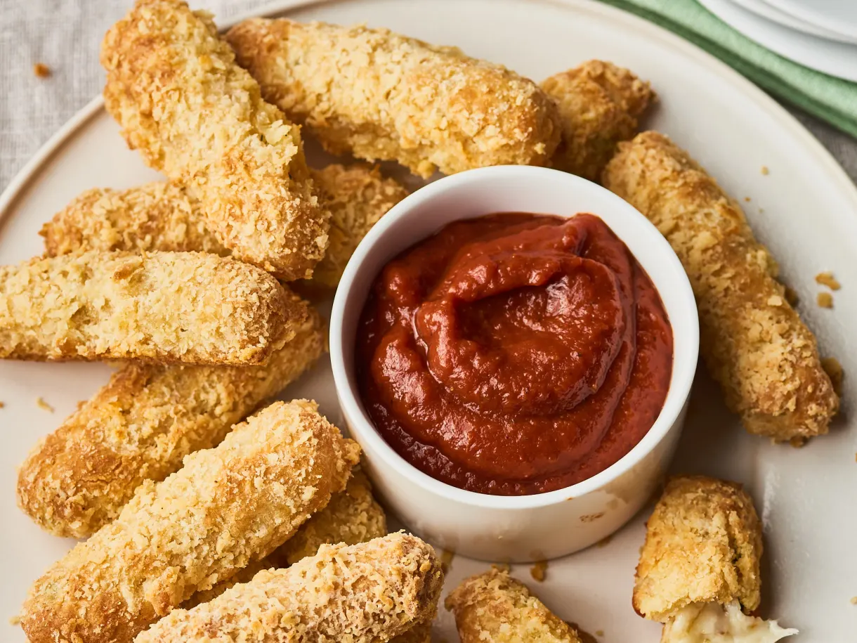 Air Fryer Mozzarella Sticks