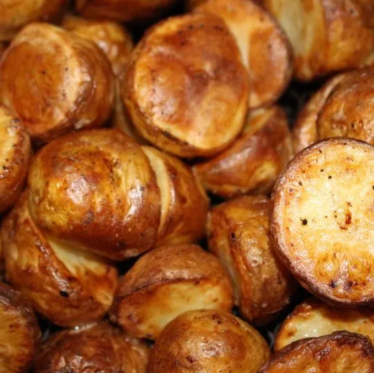 Air fryer roast potatoes