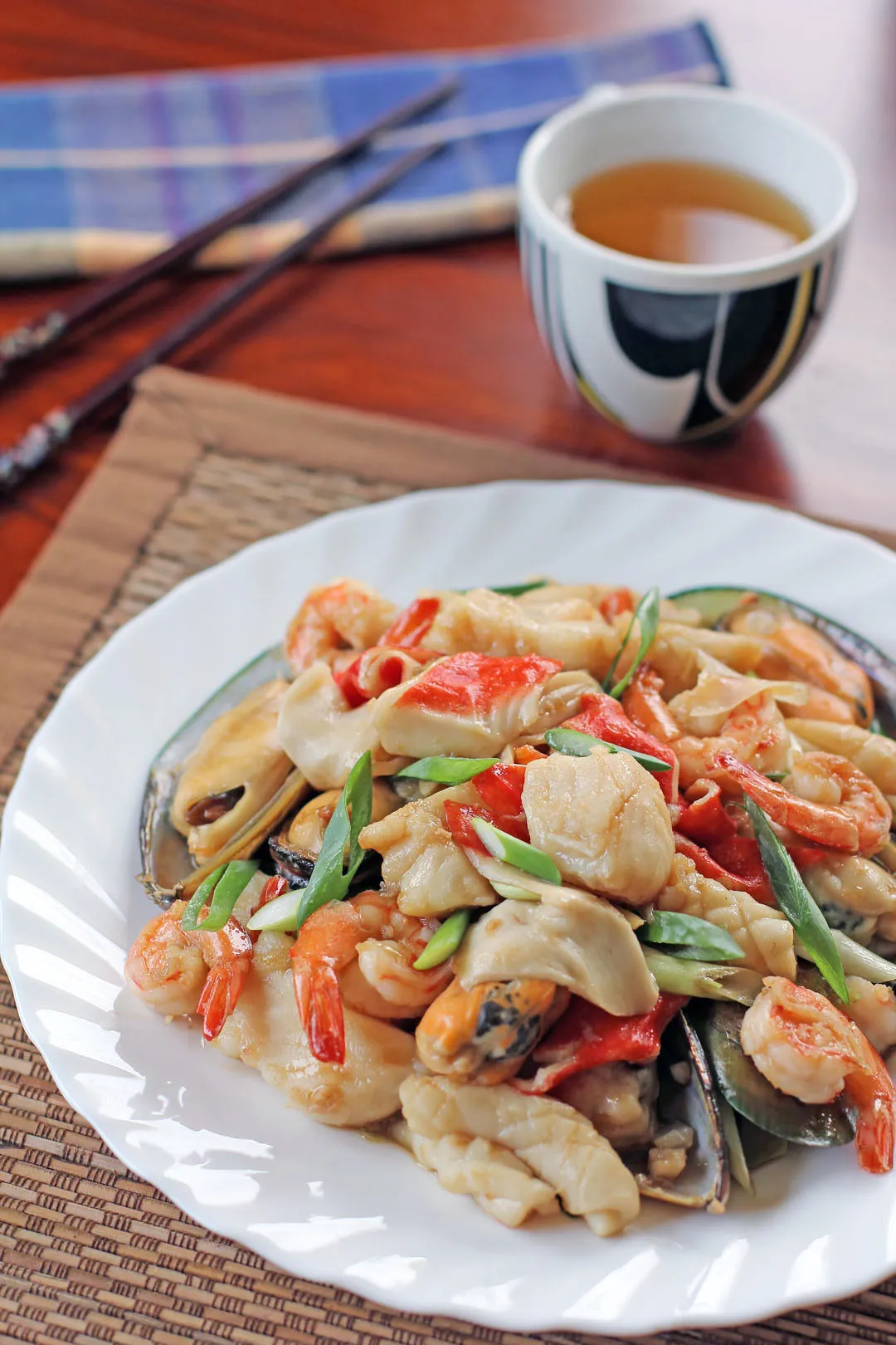 Mixed Seafood in Oyster Sauce