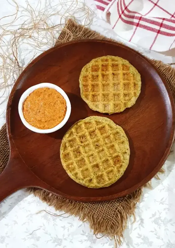 Moong Dal Oats Waffles