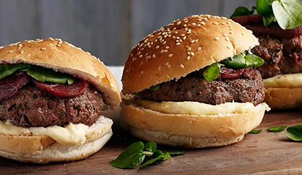 Beef and beetroot burgers Recipe
