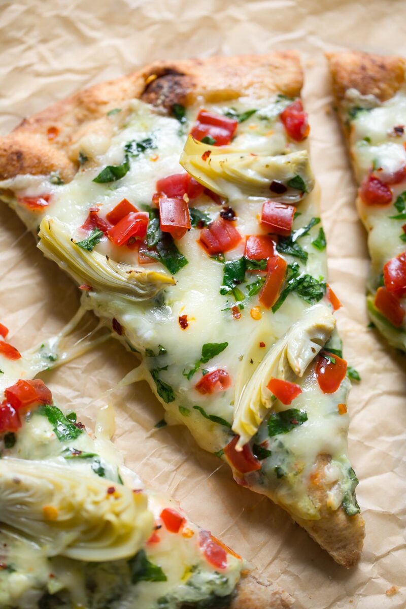 Cheesy Spinach Artichoke Flatbread Pizzas