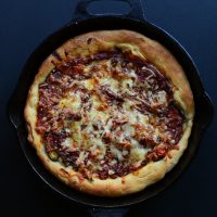 Simple Deep Dish Pizza