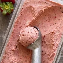 Strawberry Ice Cream 